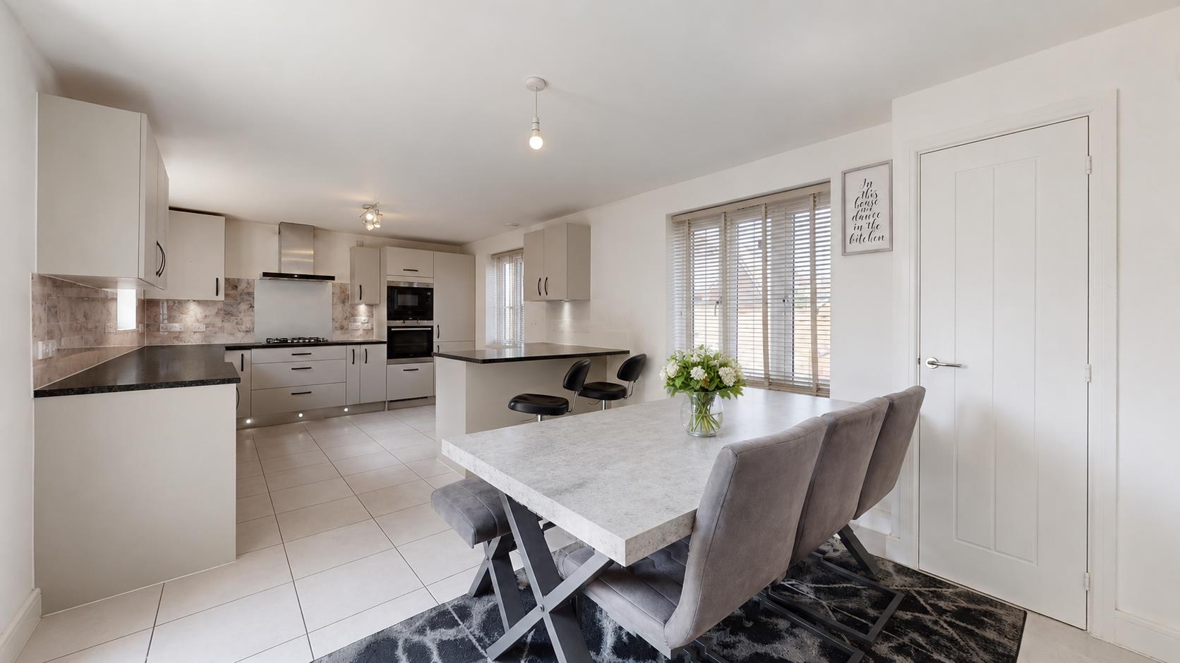 4 bed property in St. Vincent Avenue, Milton Keynes